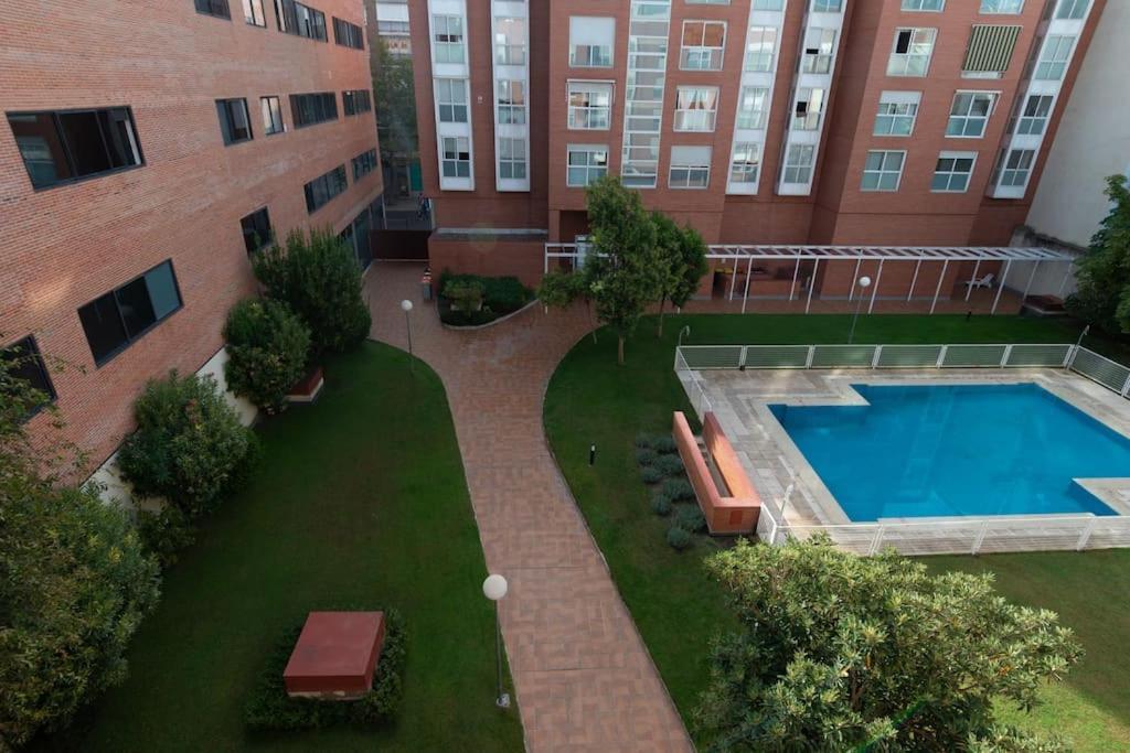 Vivienda Con Zona De Trabajo, Piscina Y Parking Apartment Madrid Exterior photo